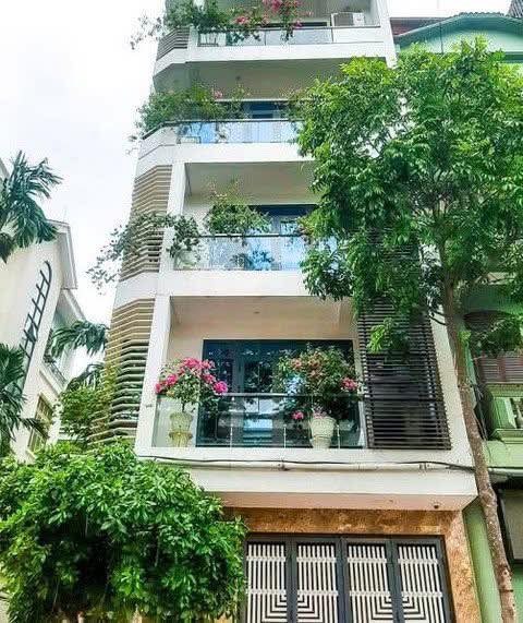 Nhà phân lô 7 tầng thang máy, ô tô vào nhà, Đống Đa - 66m2