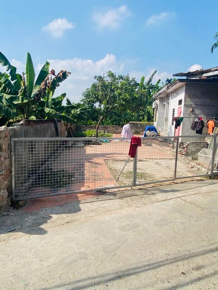 Lô đất vuông vắn, diện 80m2 tại Võng Ngoại, Võng Xuyên cũ, Phúc Thọ, Hà Nội