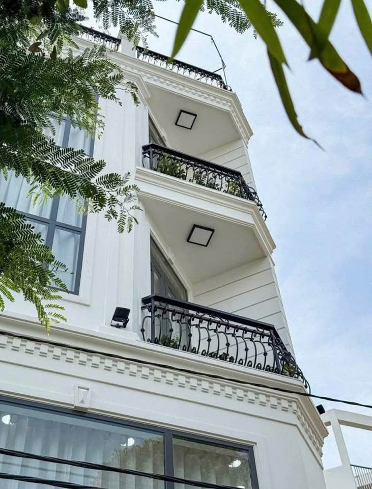 Căn góc 4 tầng 2 mặt tiền, 9 phòng full nội thất, thu nhập 35 triệu/tháng,