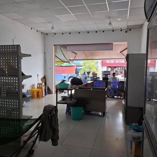 Siêu phẩm mặt bằng kinh doanh tại Tăng Nhơn Phú A, Quận 9 đang chờ bạn