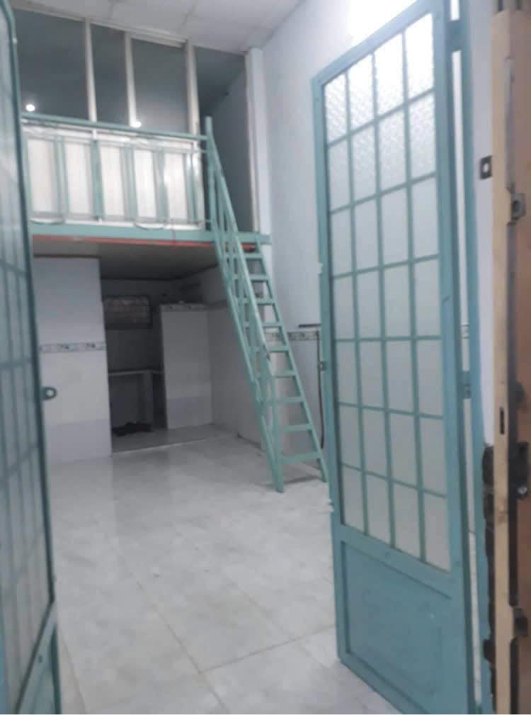 Nhà 1 trệt 1 lửng 1 lầu 24,5m² ngang 3,5m gần chùa Ưu Đàm, Thủ Đức