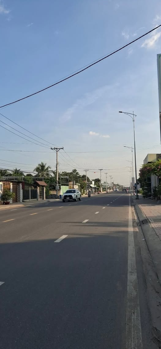 Đất vàng mặt tiền Nguyễn Chí Thanh, Bình Nhâm, kinh doanh đỉnh, lộc phát tới