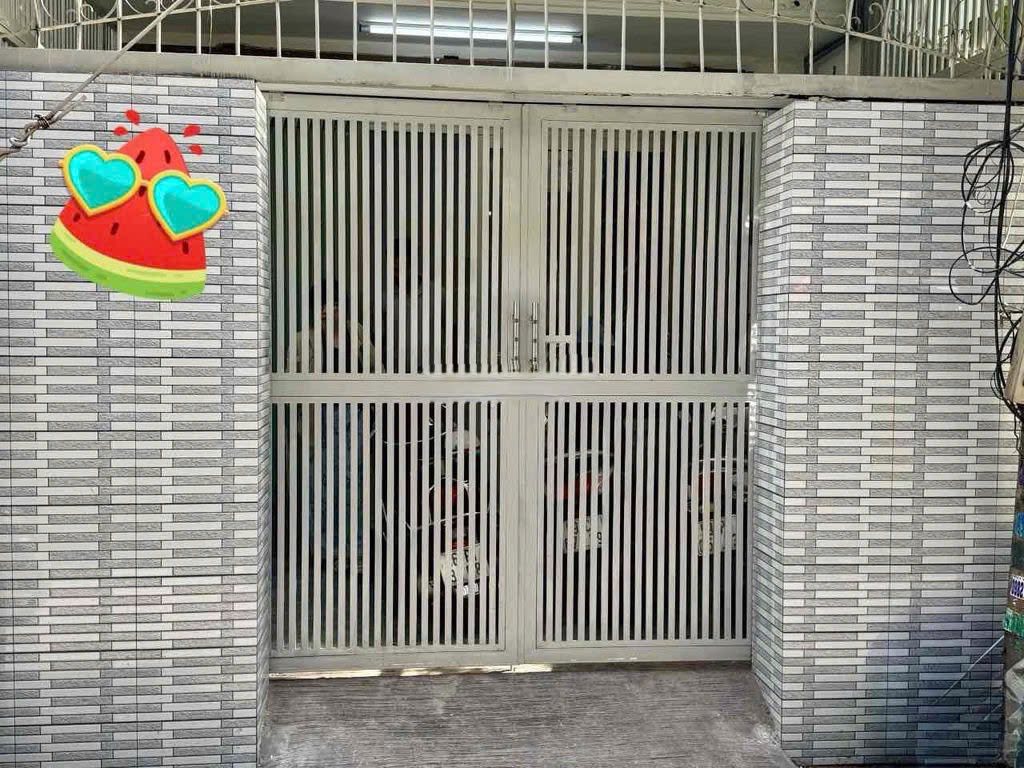 Nhà xinh hẻm xe hơi 4m x 22m, Bình Thạnh, giá yêu thương 15 triệu/tháng