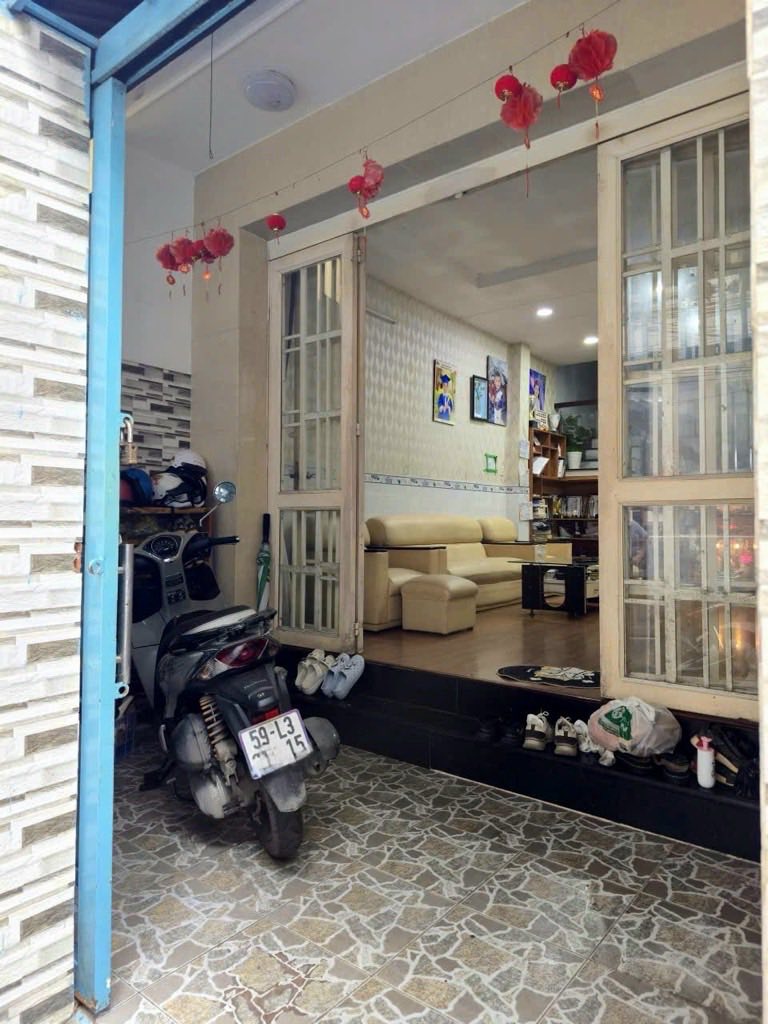 Nhà 3 tầng 56m2, 1 Trục Phạm Thế Hiển, Quận 8