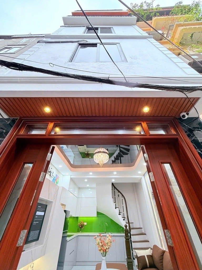 Nhà đẹp 5 tầng trung tâm Ba Đình, 32m2, sẵn sàng giao dịch