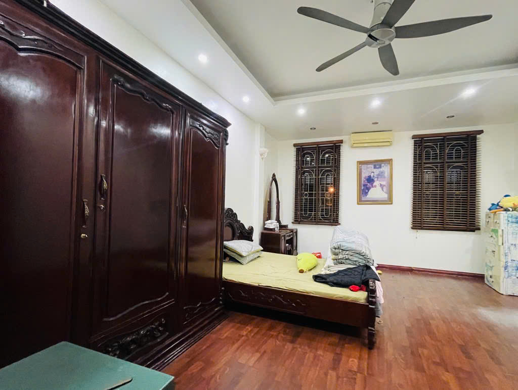 Nhà Thụy Khuê, Ba Đình, 6 tầng, 38m2, nội thất đẹp, sổ đỏ chính chủ