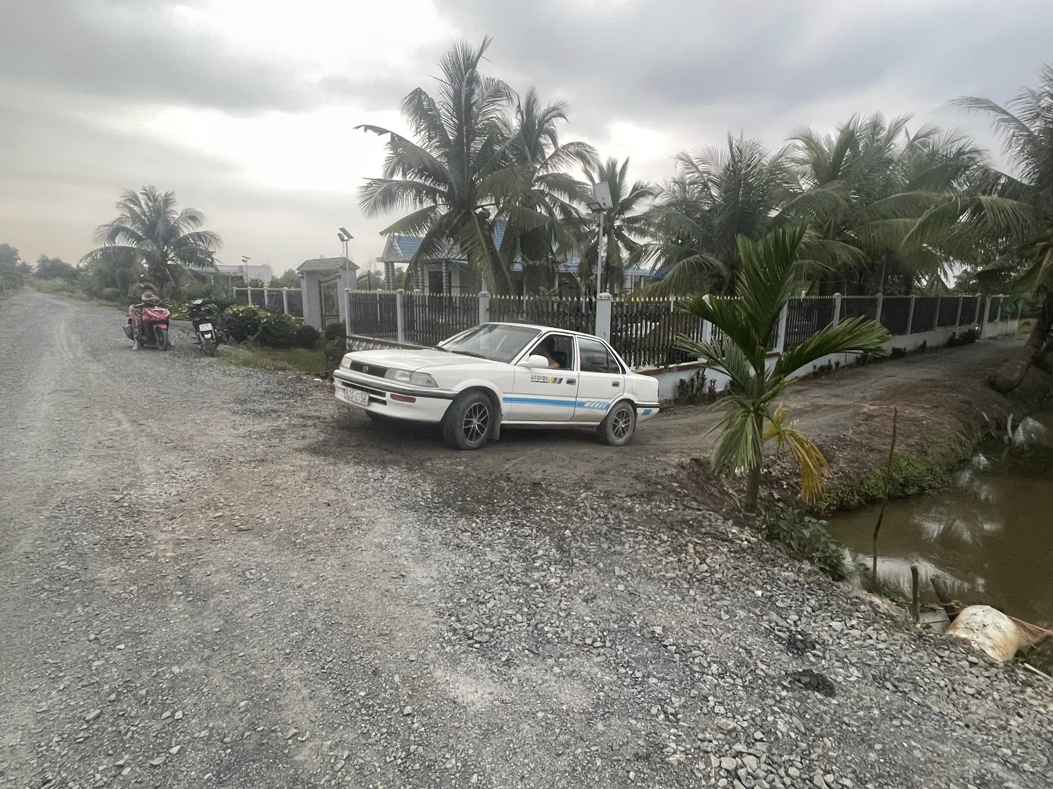 Bán đất vườn F0 1000m2 Long An, vườn chanh trĩu quả, giá hời 599 triệu