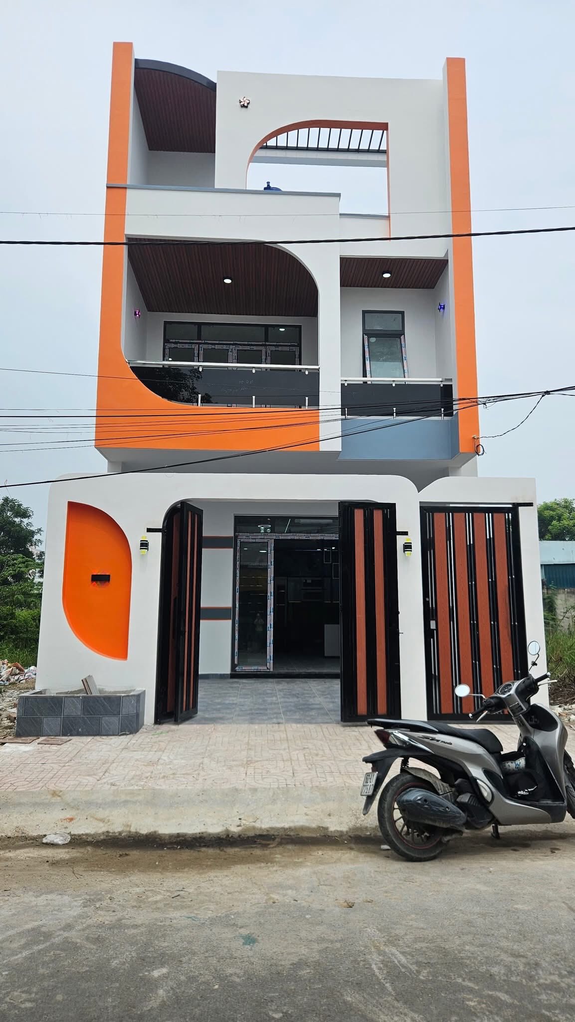 Chào mừng bạn đến với căn nhà mơ ước tại khu dân cư Trung Thành, Long Trạch, Cần Giuộc, Long An