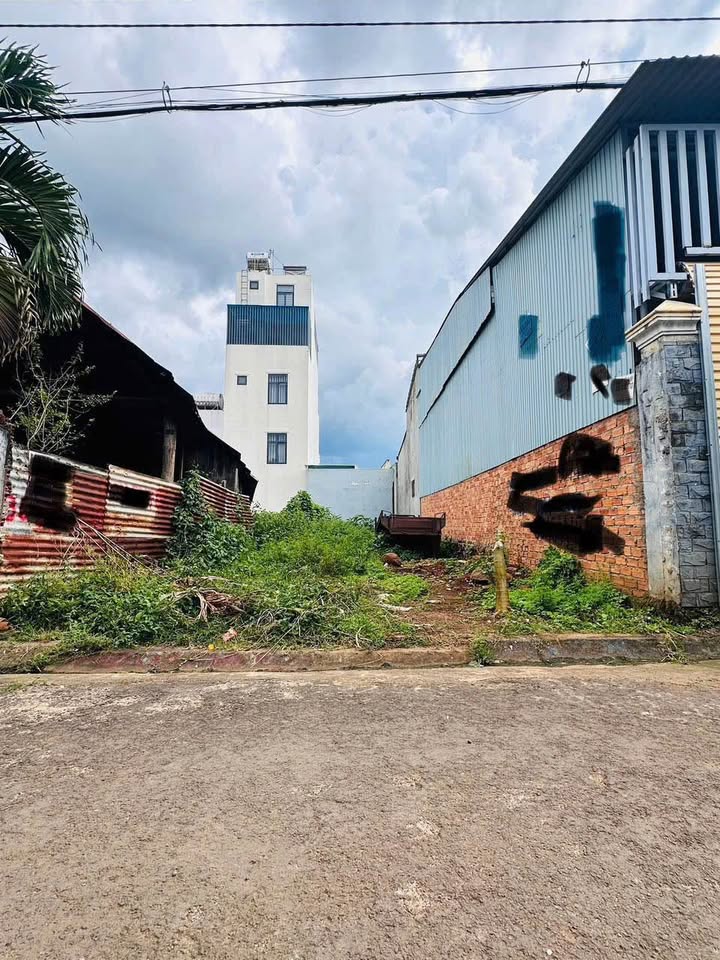 Đất vàng Buôn Ma Thuột 5m x 22m, hướng Bắc, giá hời 3,15 tỷ, mua nhanh kẻo lỡ