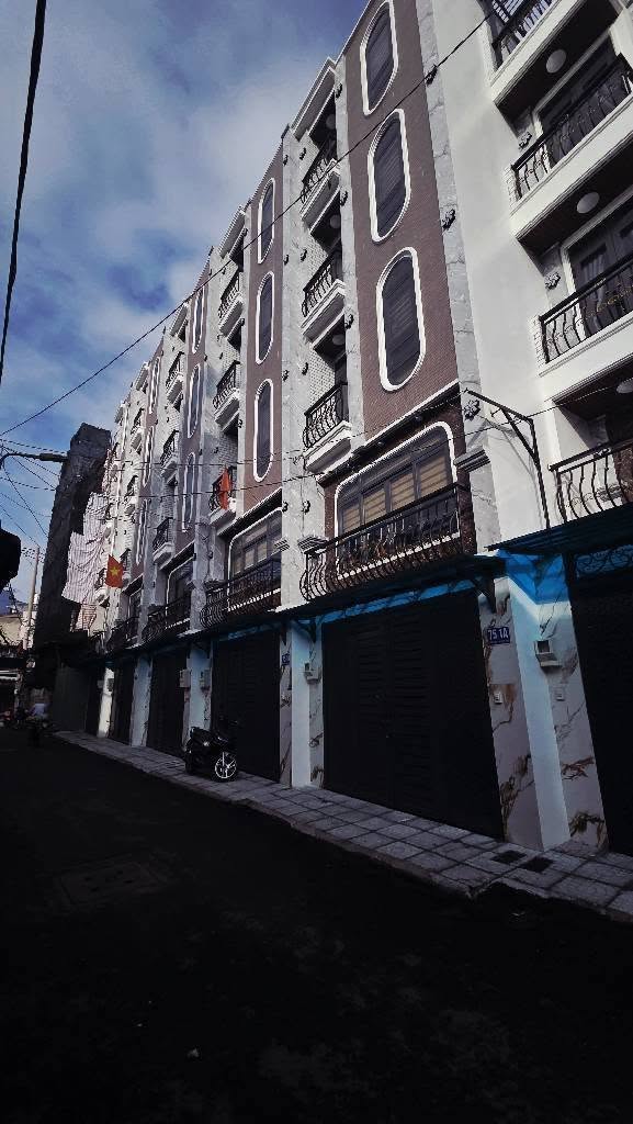 Nhà đẹp 5 tầng, 46m2 Gò Vấp, hẻm xe hơi, gần mặt tiền Nguyễn Tư Giản, nội thất cao cấp