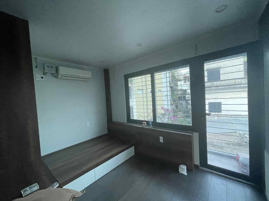 Nhà 5 tầng Hoàng Mai - Sổ đỏ chính chủ, ô tô đỗ gần