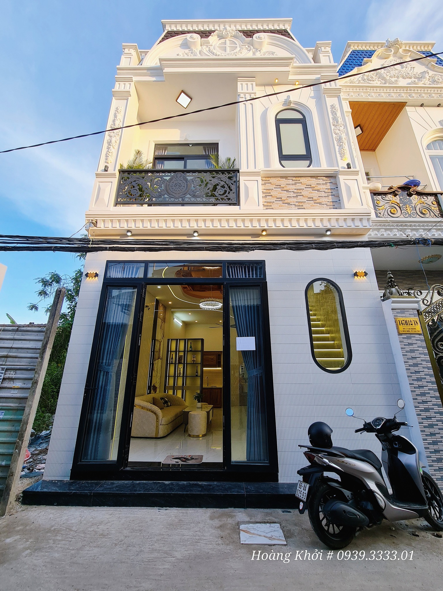 Chào mừng quý vị đến với "ngôi nhà trong mơ" vừa mới xây xong, sẵn sàng đón chủ nhân mới