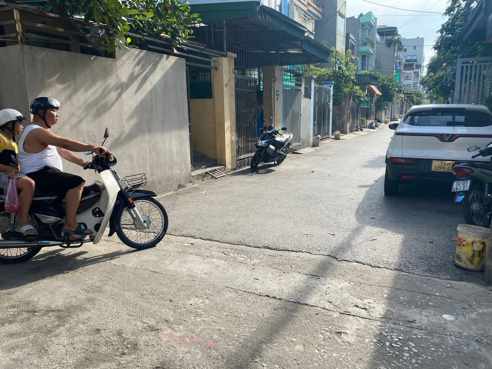 Đất góc 2 mặt tiền, trung tâm Hạ Long - Kinh doanh, ở, cho thuê - tất cả trong một