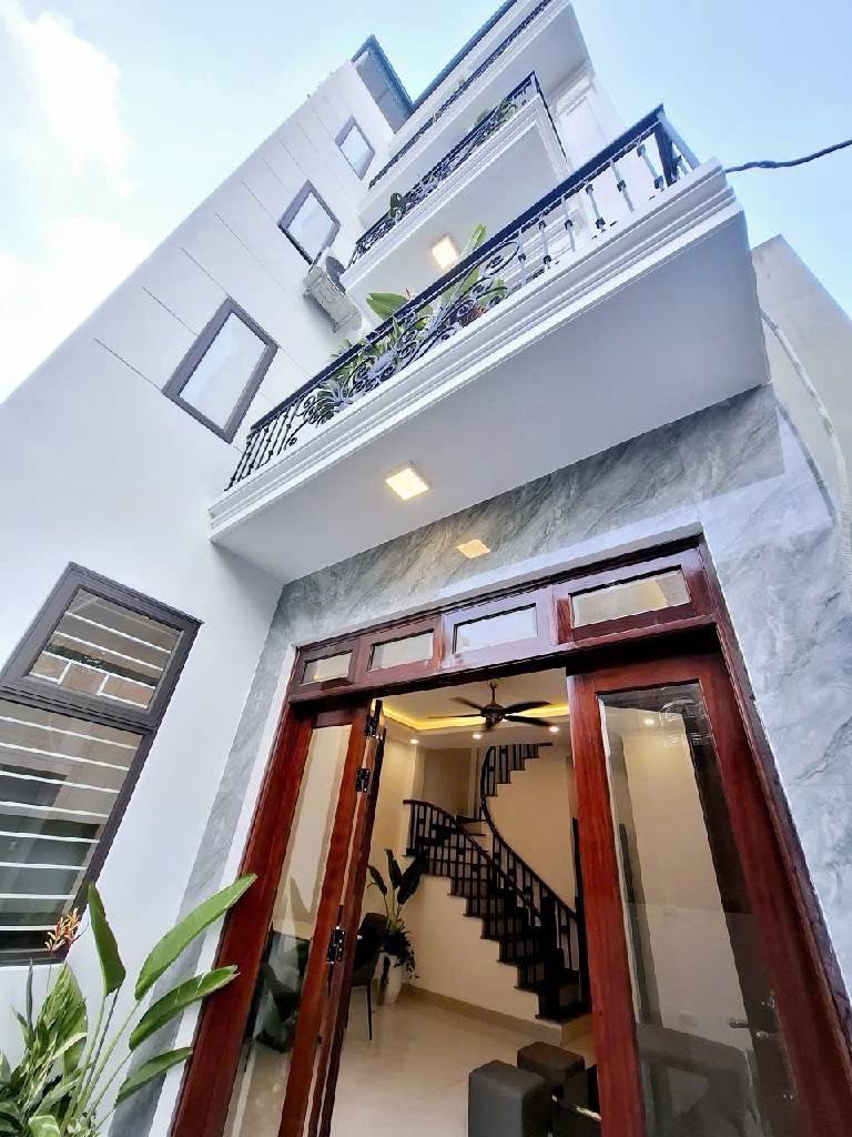 Nhà phân lô Long Biên - Ô tô đỗ cổng, 50m2 x 5 tầng, 8.8 tỷ