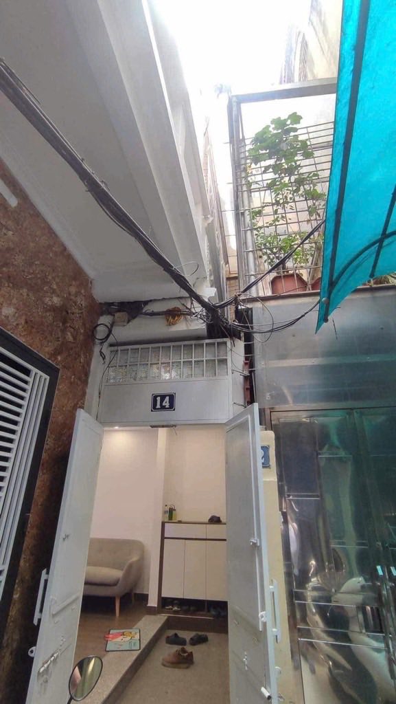 Nhà 5 tầng đầu phố Bạch Mai, 27m2, 6,35 tỷ