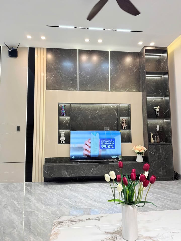 Nhà mặt tiền Khuê Trung, 3 phòng ngủ, full nội thất Cẩm Lệ, Đà Nẵng