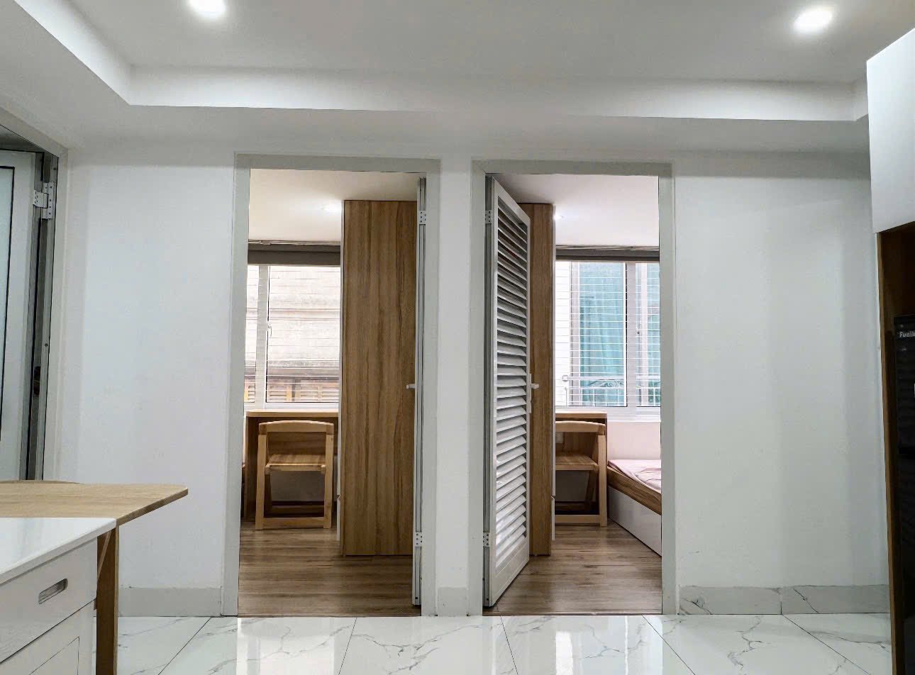 Căn hộ 2 ngủ 1 khách 60m2 tại Hoàng Hoa Thám, Ba Đình - Giá tốt, tiện nghi