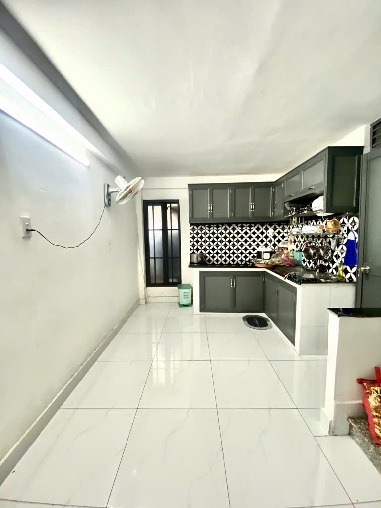 Nhà 2 tầng 2 ngủ gần Phạm Văn Đồng, Thủ Đức - 4.65 tỷ