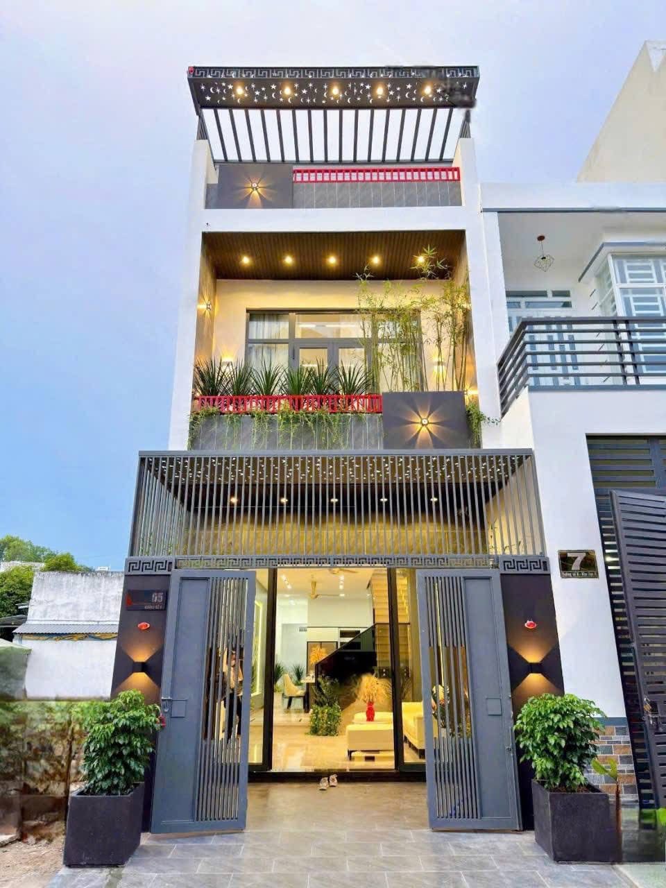 Mở ra một cuộc sống an yên và tiện nghi tại căn nhà một trệt một lầu tọa lạc trên đường số 8