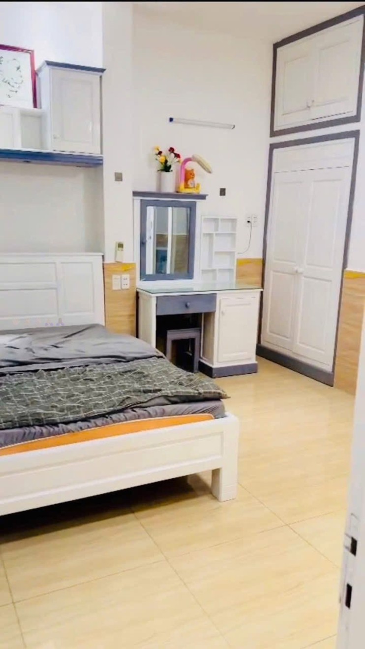 Cho thuê biệt thự 4 tầng full nội thất, 5 ngủ khép kín, gara ô tô - Hải Châu, Đà Nẵng