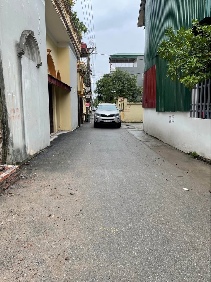 Đất trung tâm An Bình, trục chính kinh doanh, 100m² vuông vắn, ô tô tránh