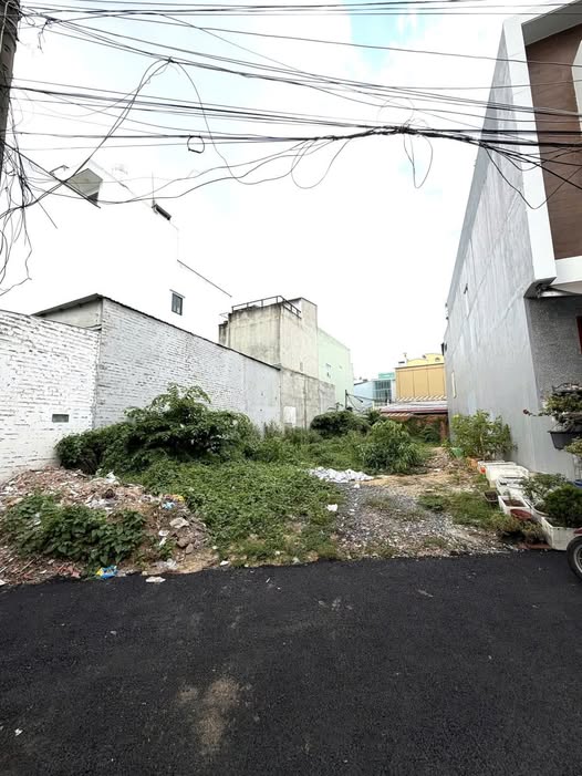 Siêu phẩm nhà phố ngay đường Tên Lửa, diện tích 82m2