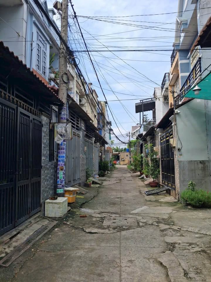 Ngôi nhà nhỏ tọa lạc tại con hẻm thân thương của đường Lê Thị Ngây, Vĩnh Lộc A