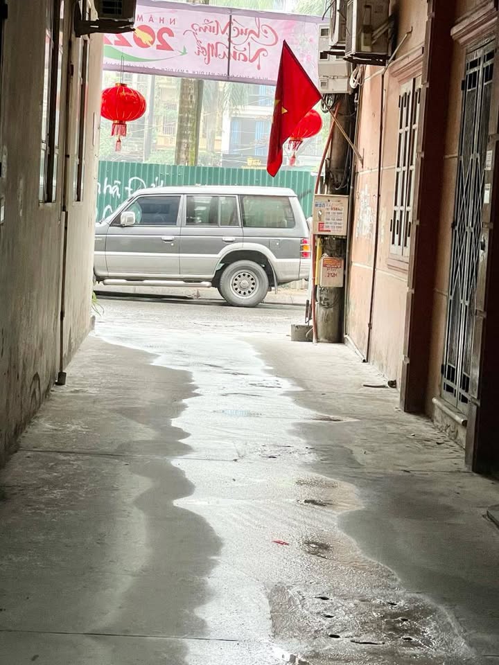 Nhà phân lô 45m2, 5 tầng, mặt tiền 3,6m, cạnh trường Múa - Sân khấu điện ảnh