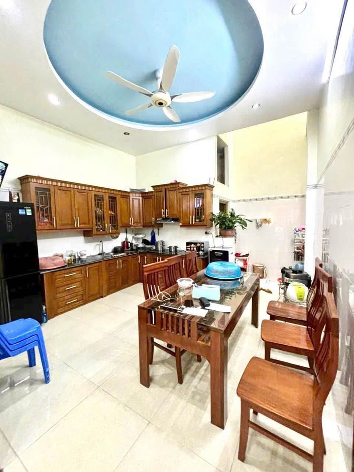 Bán nhà 4 tầng Đô thị Kỳ Bá, gần công viên, full nội thất, giá tốt