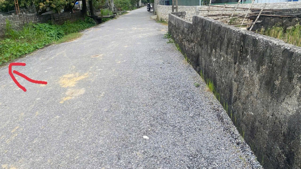 Đất xịn sò, đường ô tô đánh võng, giá hời