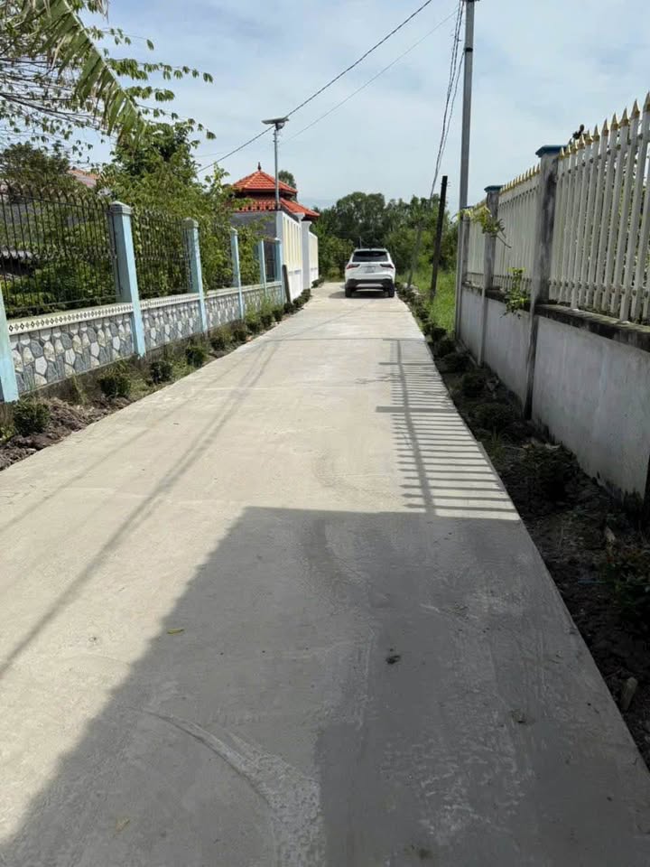 Nhà vườn Long An rộng hơn 1000m2, giá chỉ 5.9 tỷ, ô tô tải vào tận nơi