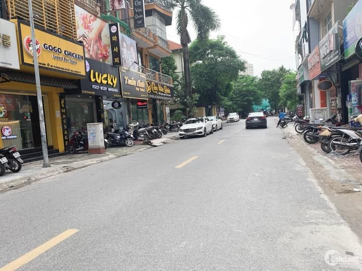 Nhà mặt phố Hoàng Ngân, lô góc kinh doanh bất chấp, giá 25 tỷ