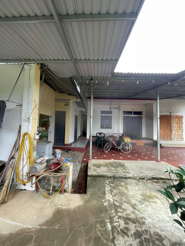 Chào mừng quý khách đến với "siêu phẩm" nhà cấp 4 tọa lạc tại phường Âu Lâu