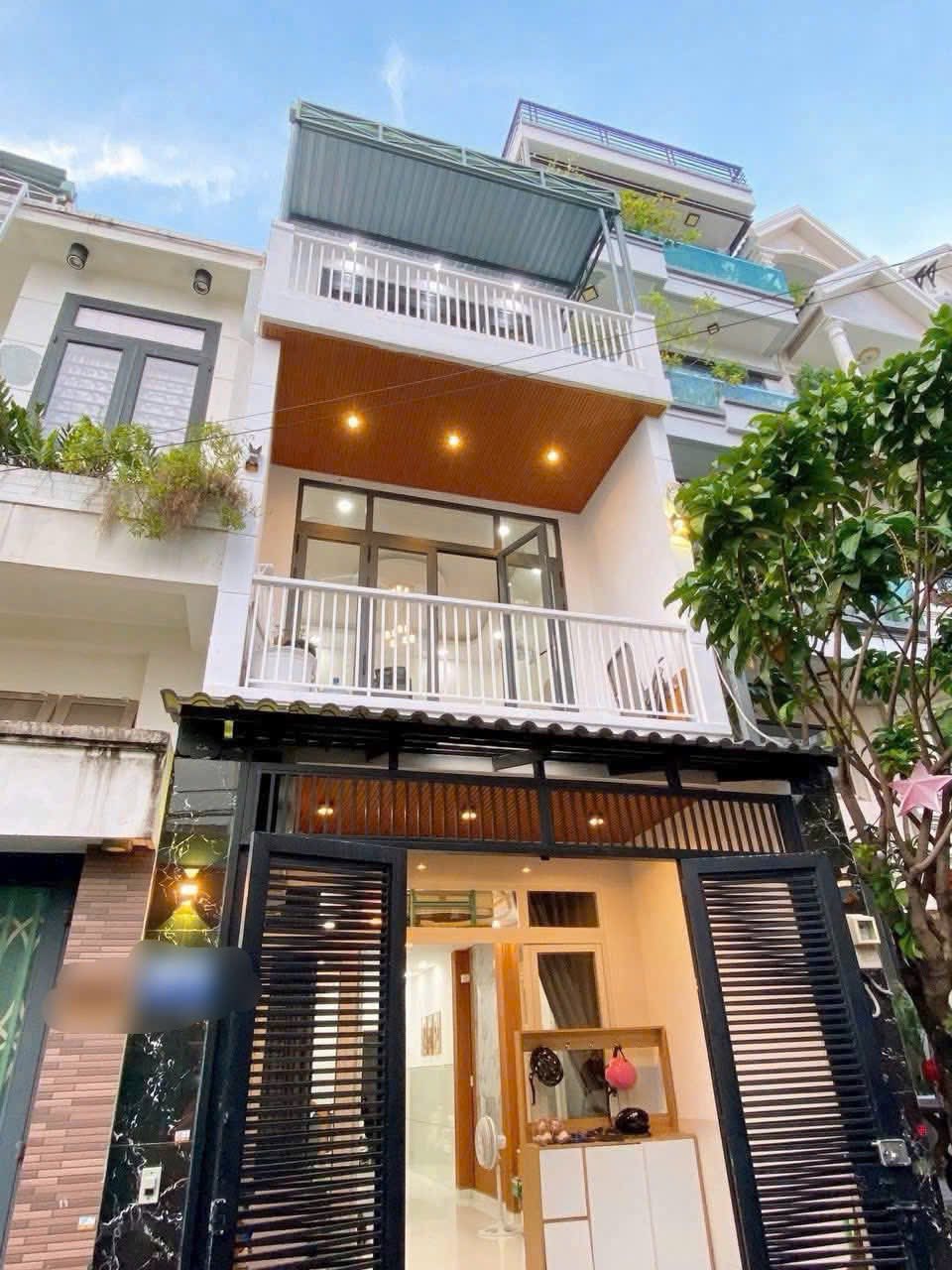 Nhà nguyên căn Gò Vấp, 4mx16m, 3 lầu, 6 phòng ngủ, giá yêu thương