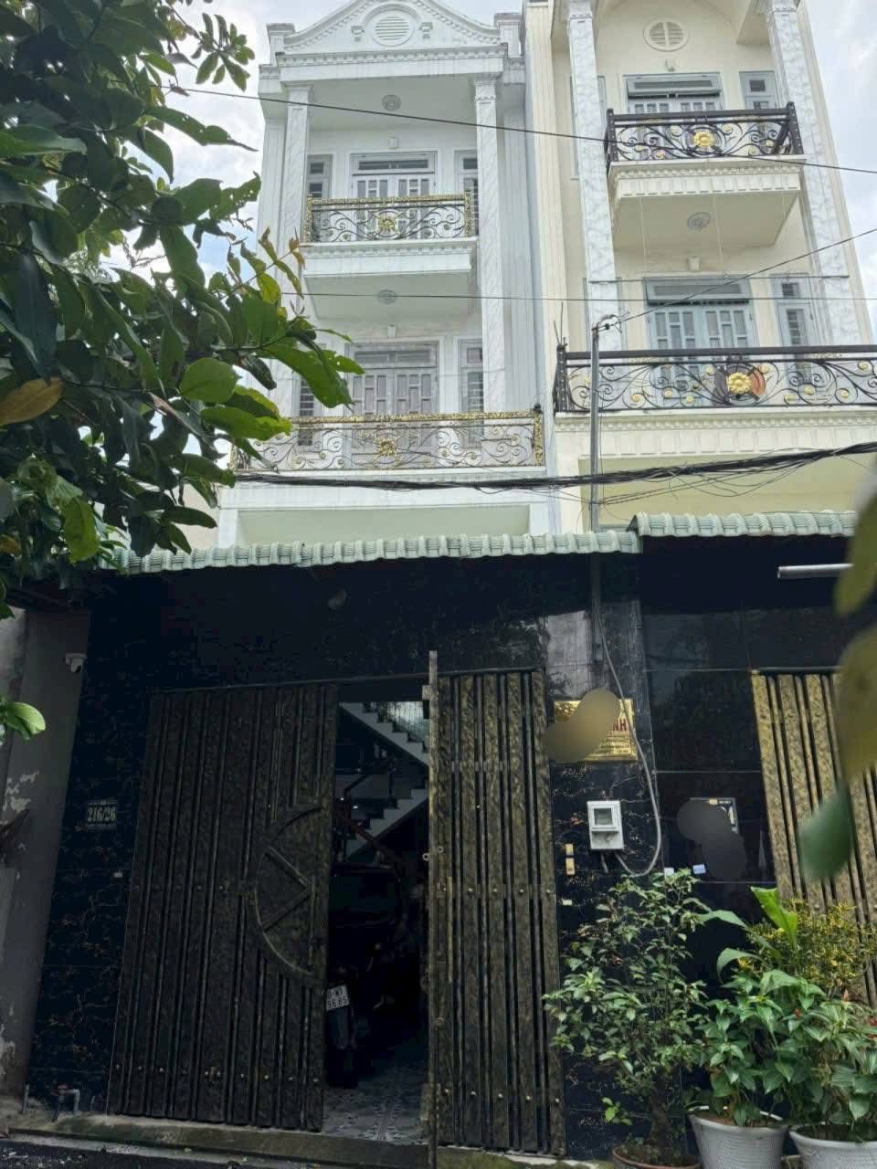 Nhà phố 1 sẹc đường Bùi Văn Ngữ, phường Hiệp Thành, quận 12