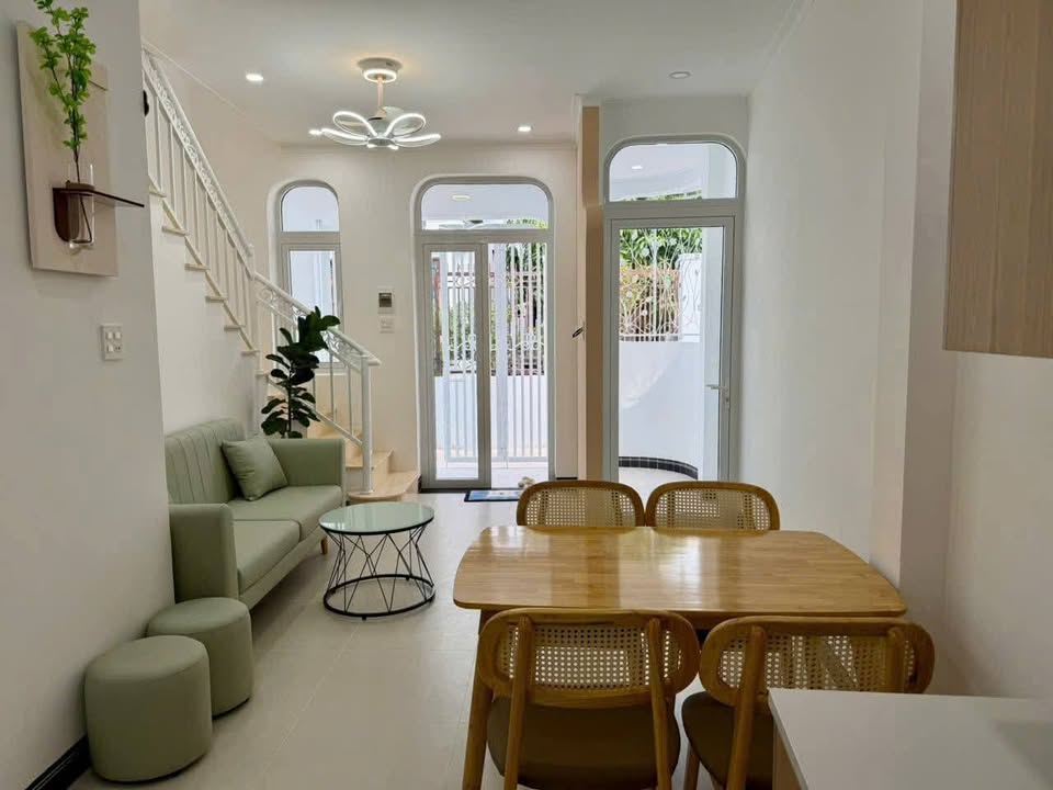 Nhà một trệt một lầu siêu xinh ngay trung tâm Phan Thiết đây rồi