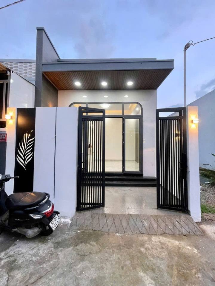 Nhà đẹp hẻm ô tô 4.5x17.89m, hoàn thiện, giá 1.59 tỷ