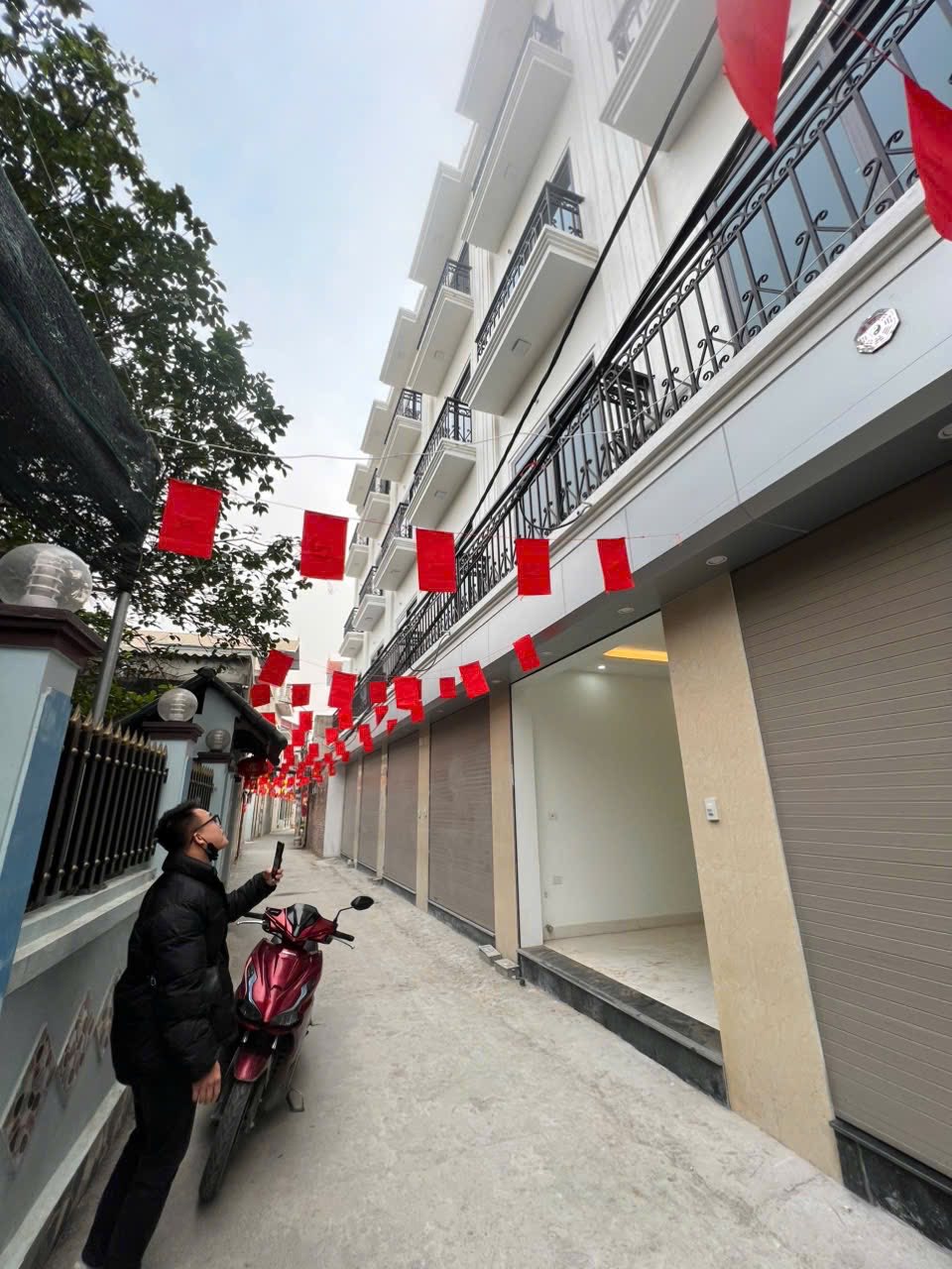 Nhà 4,5 tầng Đô Nghĩa sổ đỏ full, ô tô đỗ cửa, giá hời