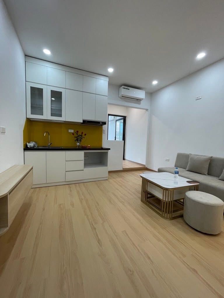 Nhà đẹp ở ngay Nguyễn Quý Đức, view thẳng ra mặt phố, cực thoáng