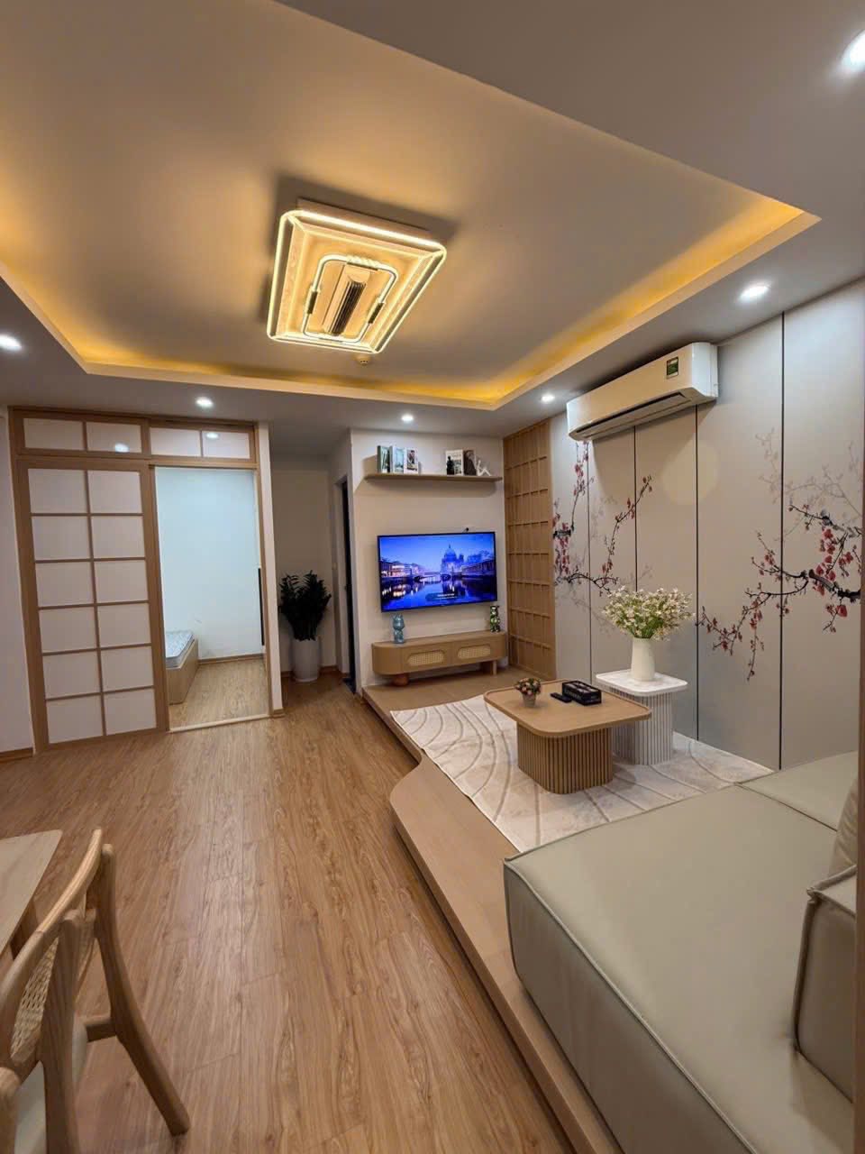 Căn hộ 2 ngủ FLC Complex Phạm Hùng, nội thất xịn, sẵn sàng đón Tết