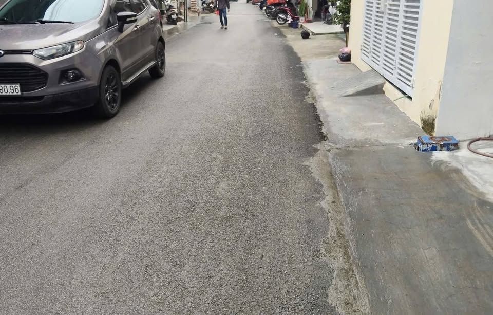 Nhà mái bằng siêu xinh tại Phường Nam Ngạn, Thanh Hóa, đang chờ chủ mới rước về dinh