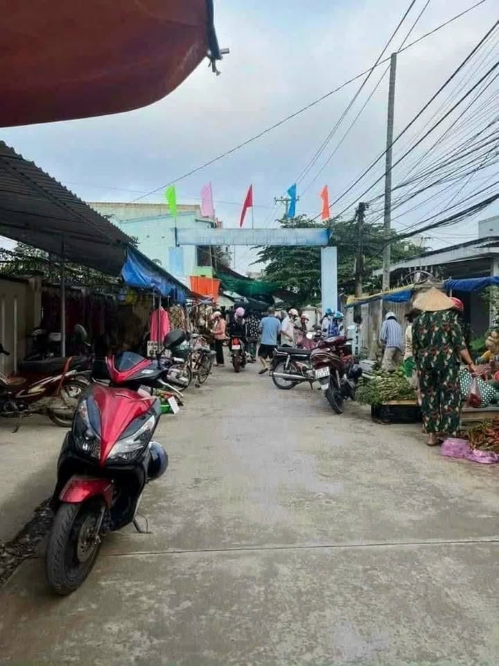 Biệt thự mặt tiền chợ Tam Phước, 930m², giá 5.7 tỷ