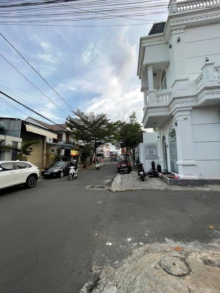 Nhà 2 tầng trung tâm Buôn Ma Thuột, hẻm thông, giá hời