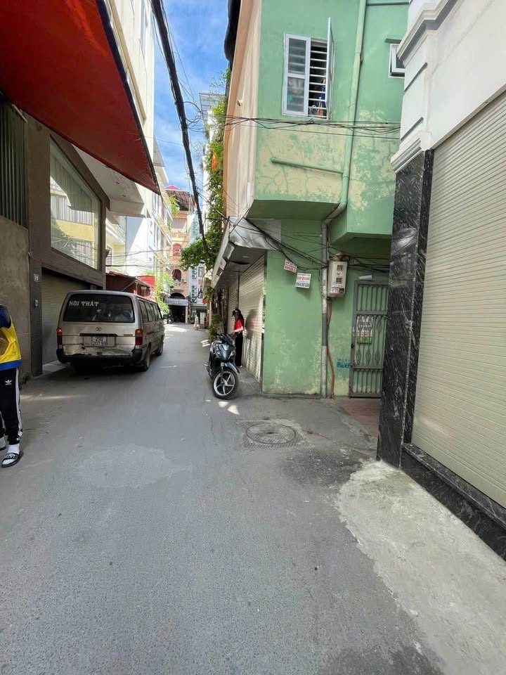 Bán tập thể tầng 1 Thịnh Hào, Tôn Đức Thắng, diện tích sử dụng 60m2, sổ đỏ chính chủ, giá 4.6 tỷ