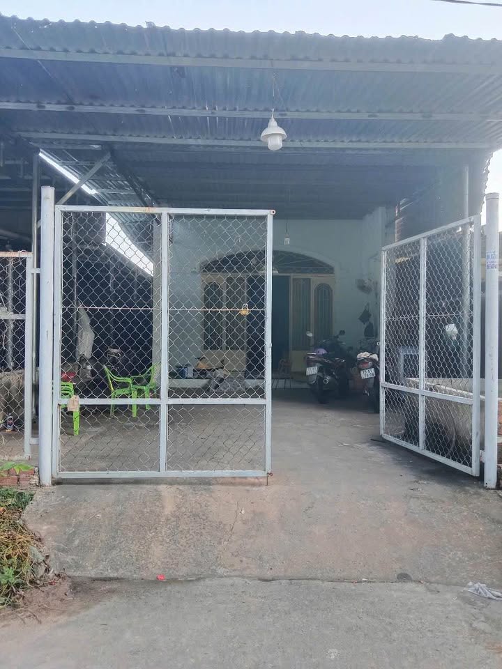 Nhà 232m2 Chơn Thành - sổ đỏ sẵn sàng, chỉ chờ chủ mới