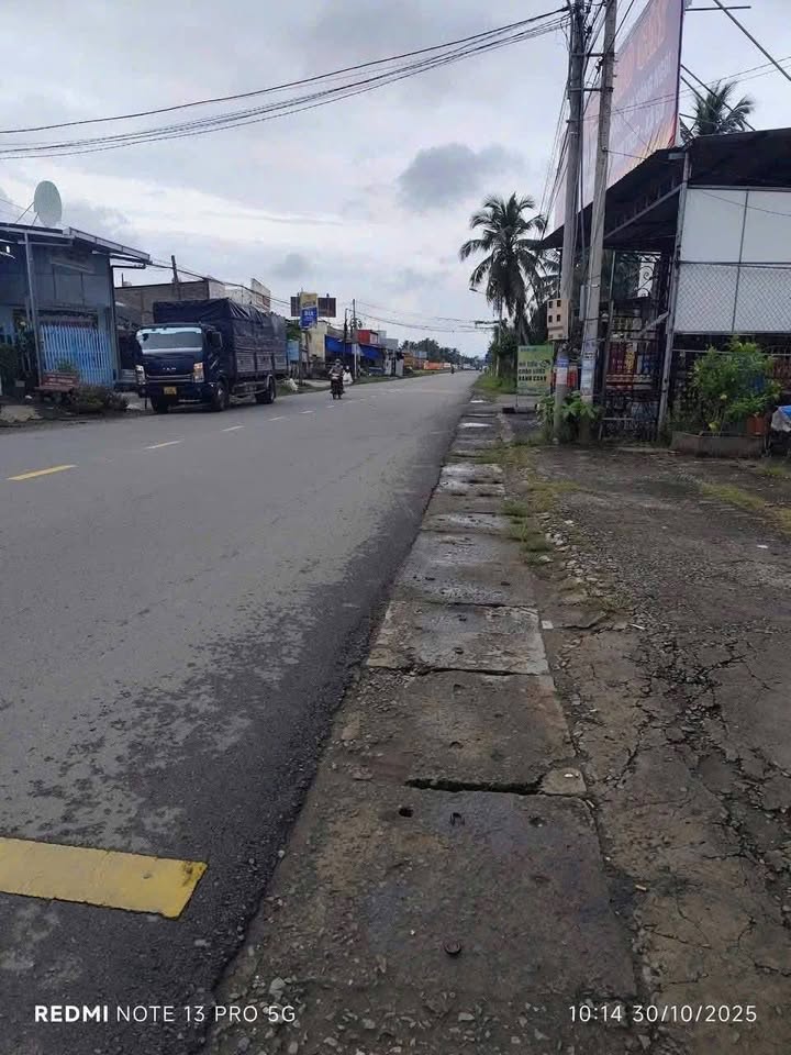 Đất xưởng Bến Tre 750m², lô đất siêu khủng 750m² tại Hòa Lộc, Mỏ Cày Bắc, Bến Tre