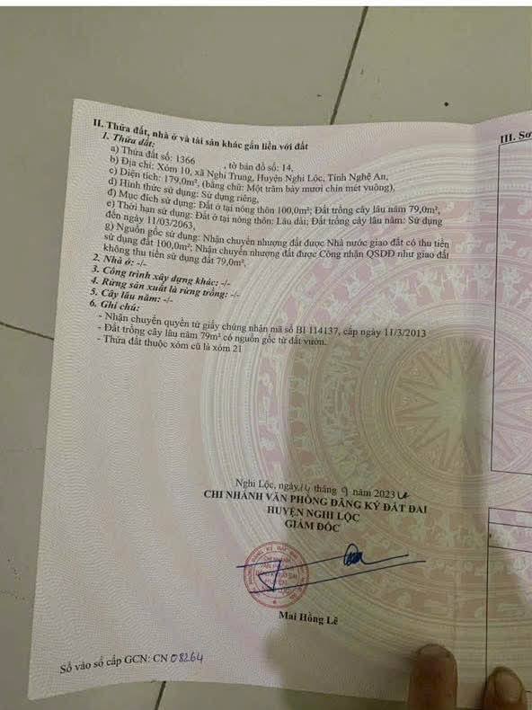 Bán đất 179m2 mặt tiền kinh doanh, đường 15m, thành phố Vinh