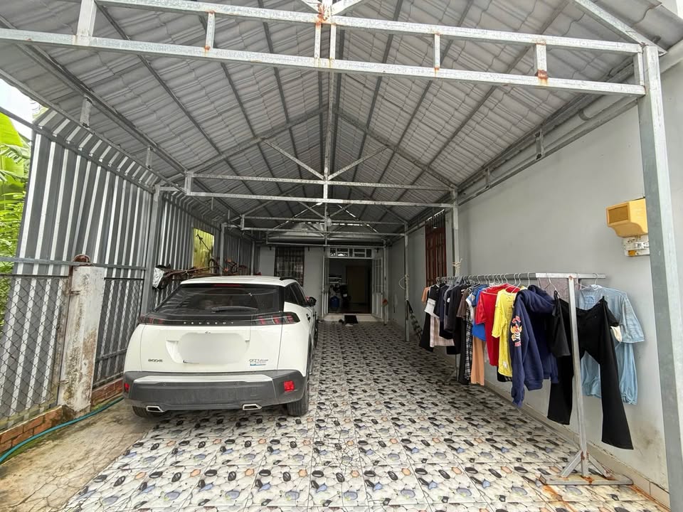 Chính chủ cần ra nhanh 2 nền có nhà cấp 4 sẵn tại khu dân cư Tỉnh Uỷ, Rạch Giá, Kiên Giang