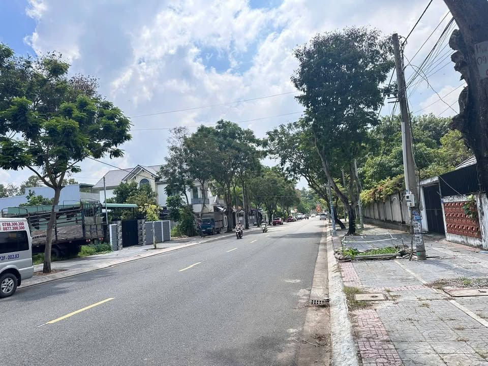 Đất vàng Điện Biên Phủ, mặt tiền kinh doanh, xây biệt thự, sổ hồng riêng, giá hời