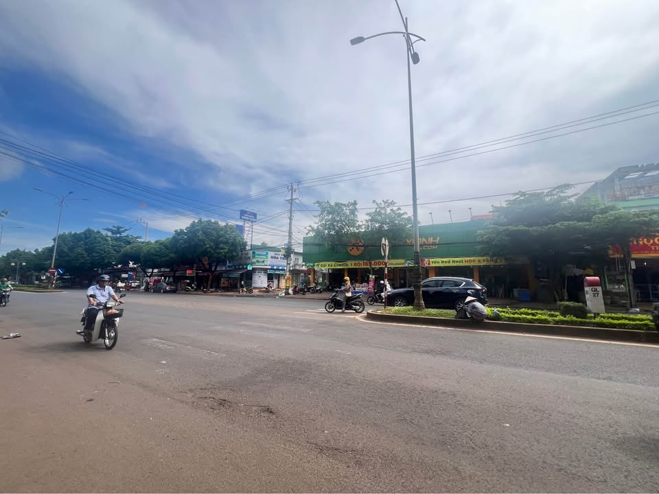 Mặt tiền kinh doanh 9m Nguyễn Thái Bình vị trí vàng, giá hời 6.4 tỷ